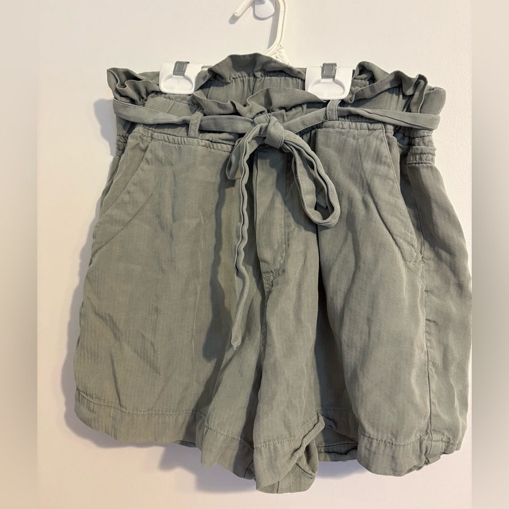 Women's Ruffle Waist Tie Shorts
